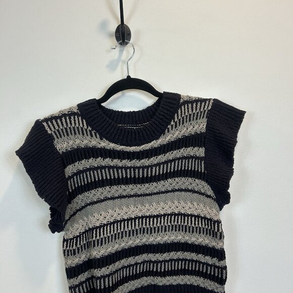 NWT Elan Size Medium Striped Cap Sleeve  Textured Short Sleeve Sweater - Picture 2 of 9